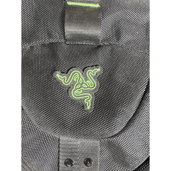 Razer Mercenary Backpack 17.3 Little Worn Otherwise Good Condition - Picture 5 of 6